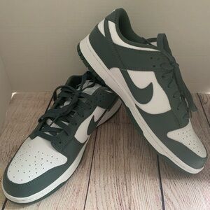 Nike Dunk Low Retro - Size: 10